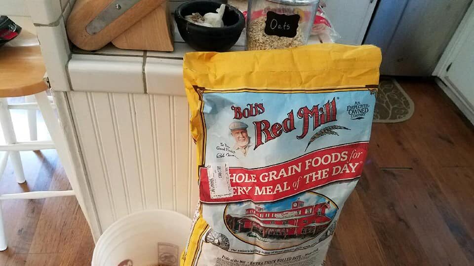 Bob's Red Mill large bag of oats