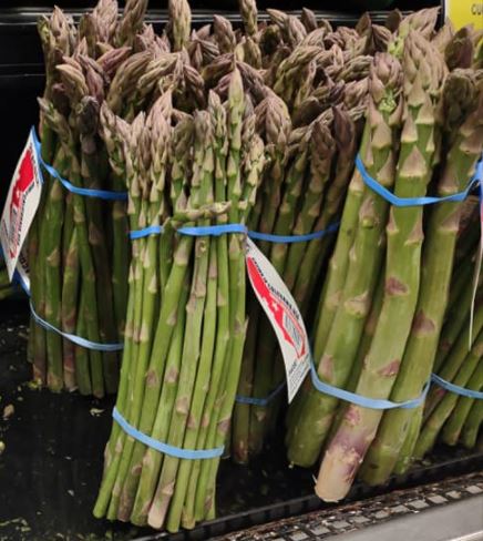 asparagus bundles at Safeway