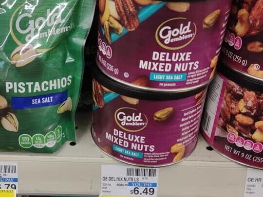 Gold Emblem deluxe mixed nuts can