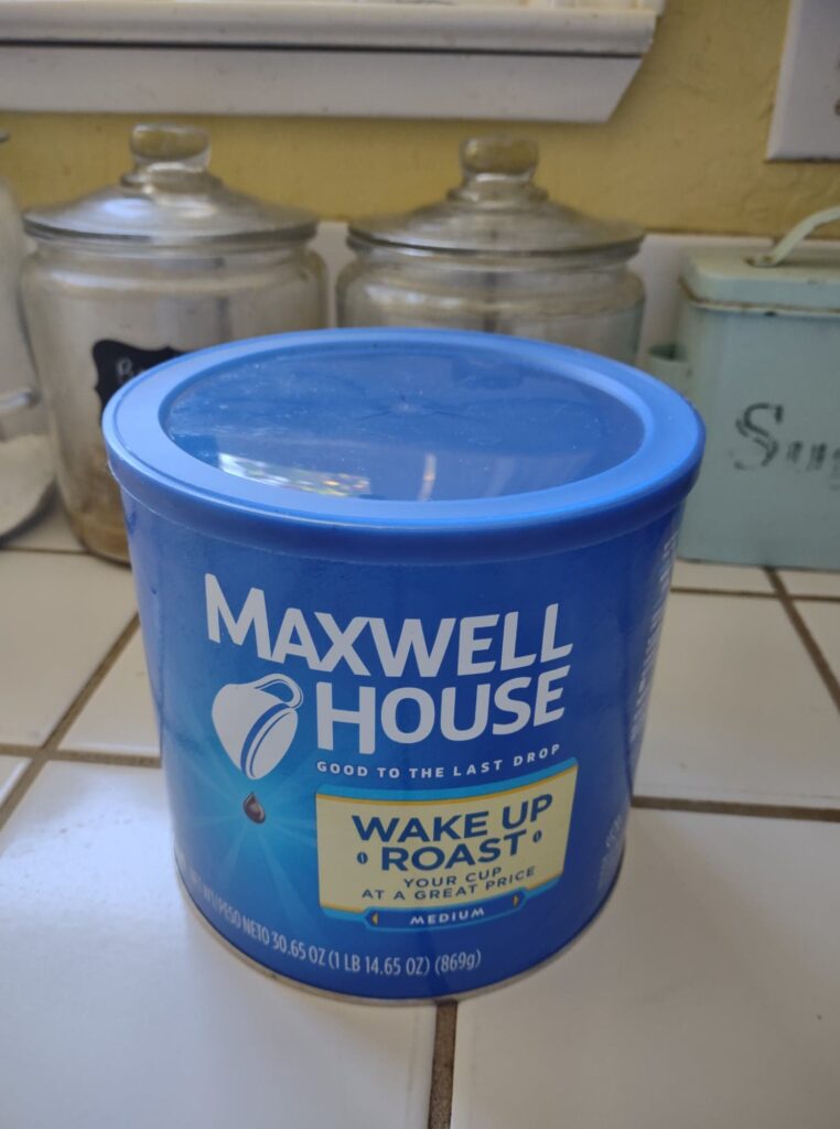 can of Maxwell House Wakeup Roast coffee